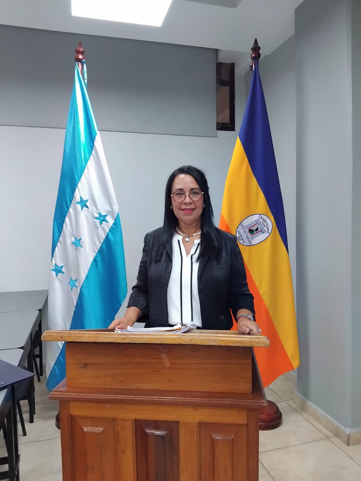 Defensa de tesis, Aplicación de la pedagogía crítica y su influencia en el pensamiento crítico en los estudiantes de décimo grado del CEMG 21 de octubre